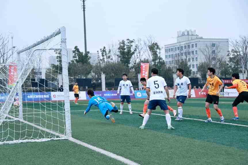 山猫直播官网-合肥城市足球联赛肥东主场首战激情开赛